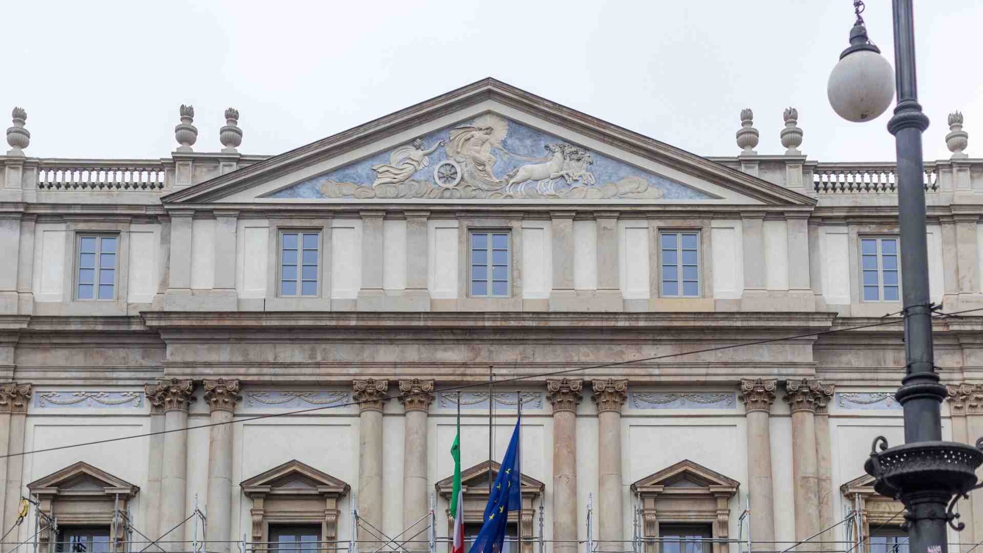 La Prima della Scala e le identità fatali