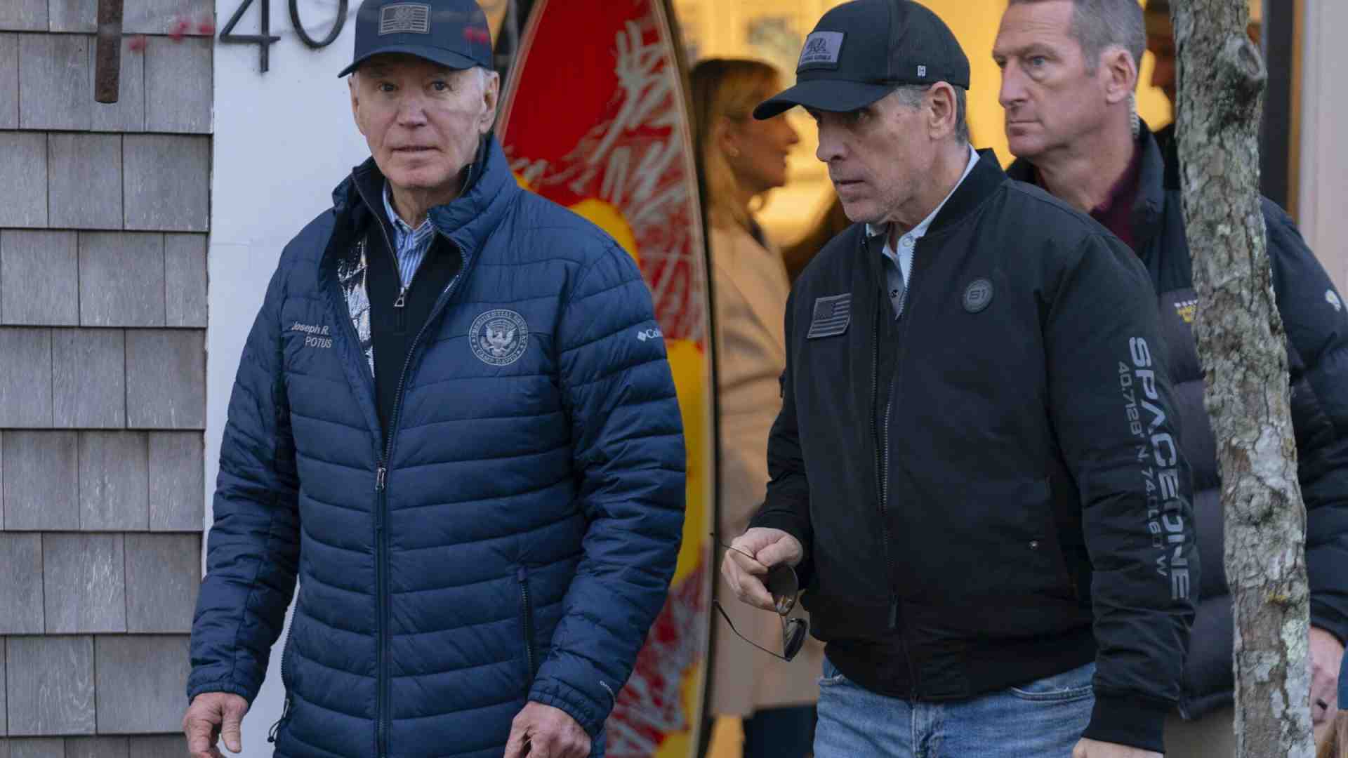 Trump alle prese con la grazia Biden al figlio