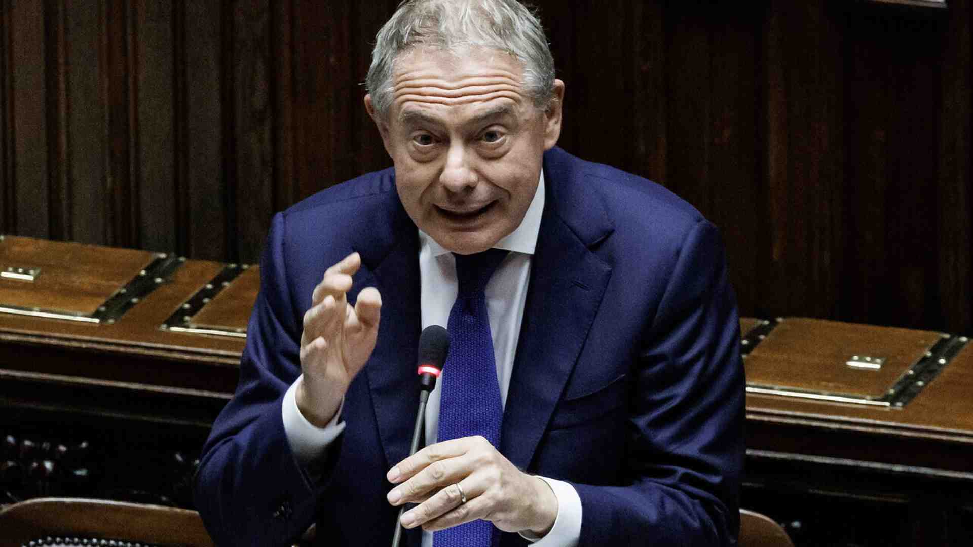 Urso sente Elkann, confermato il prossimo incontro per il tavolo Stellantis al ministero