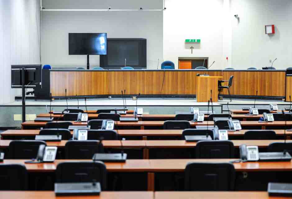 Il retrobottega dell'antimafia e le opacità del pentitismo