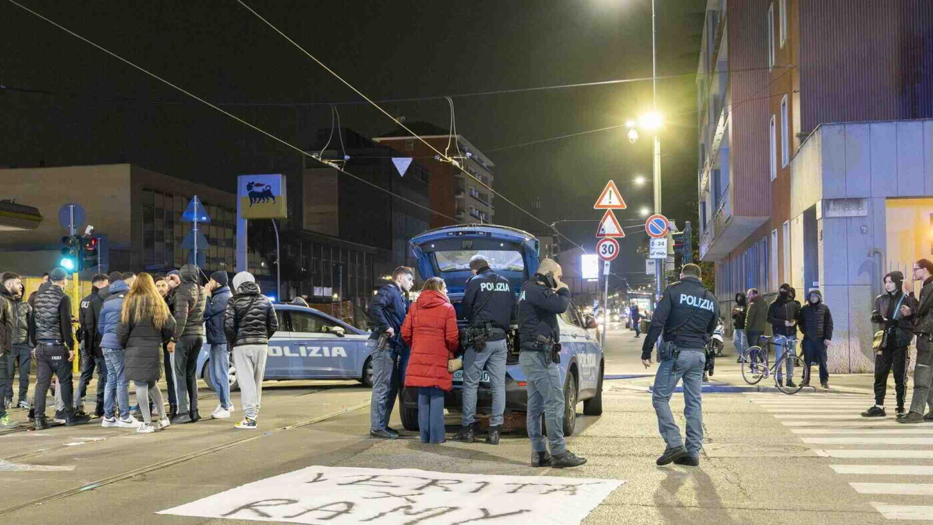 Al Corvetto si sta bene, lo dicono le “Iene”. Ma se si sta bene, perché incendiano i bus?