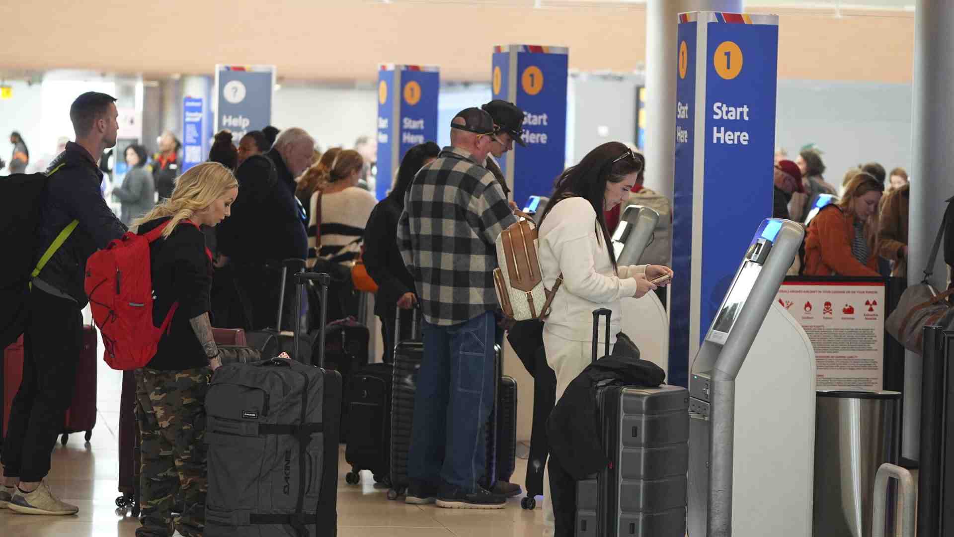 Dopo il Black Friday e il Cyber Monday, ci mancava il "Travel Tuesday". L'algoritmo decide gli sconti sui voli