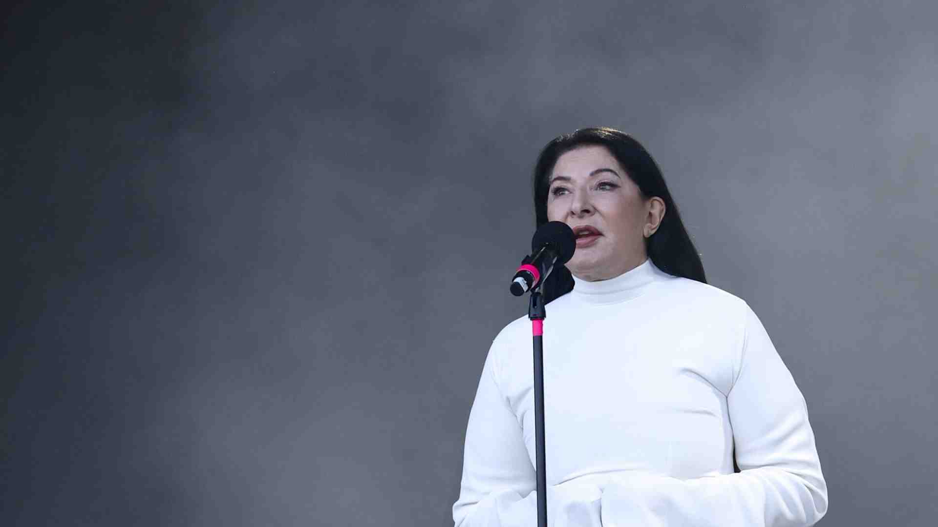 Il teatro è dolore estetico. Marina Abramović si racconta