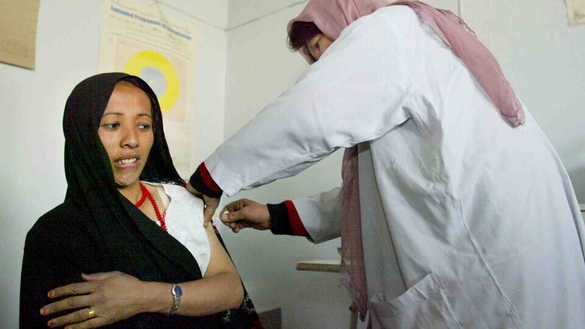 I talebani vietano alle donne afghane anche i diplomi da infermiere