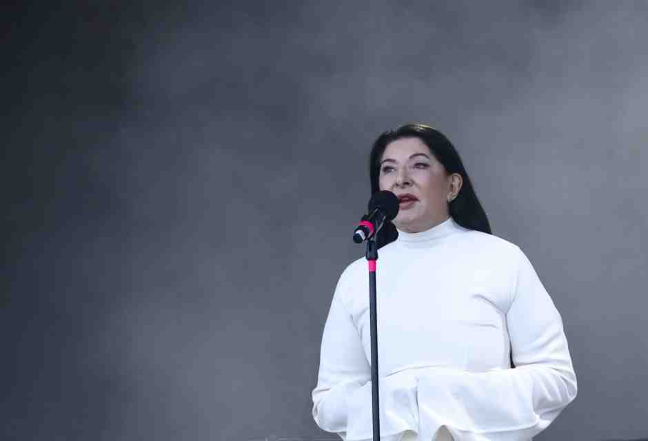 Il teatro è dolore estetico. Marina Abramović si racconta