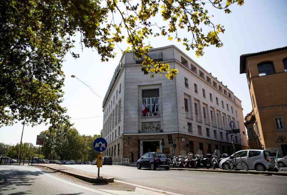 Un astrologo al ministero della Salute per parlare di lotta contro il cancro