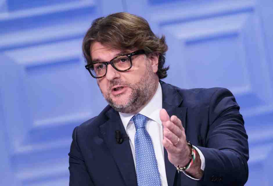 Osnato (FdI): "Le agenzie di rating riconoscano stabilità e crescita dell’Italia. In Ue altri paesi vanno peggio”