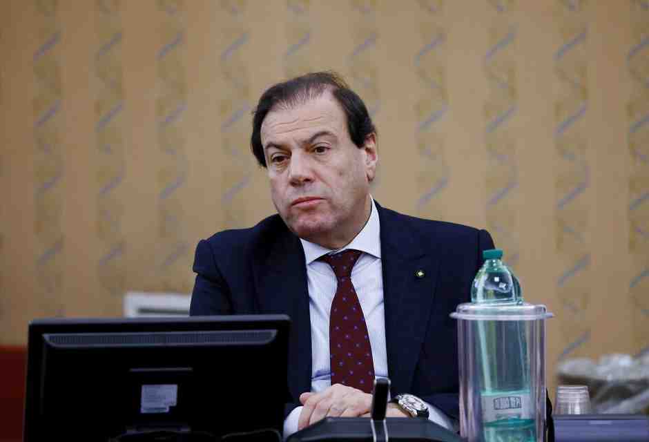 L'Agenzia delle entrate manda 700 mila email per il concordato. Lega: "Strumento intimidatorio"