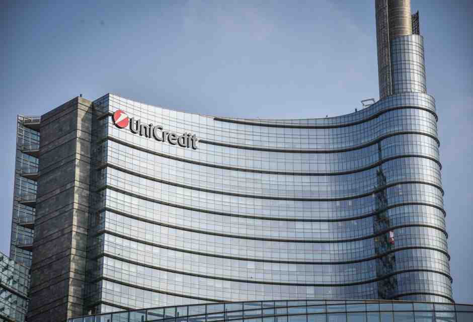 I fronti di Unicredit. La banca finanzia la scalata della Mfe dei Berlusconi a Prosiebensat