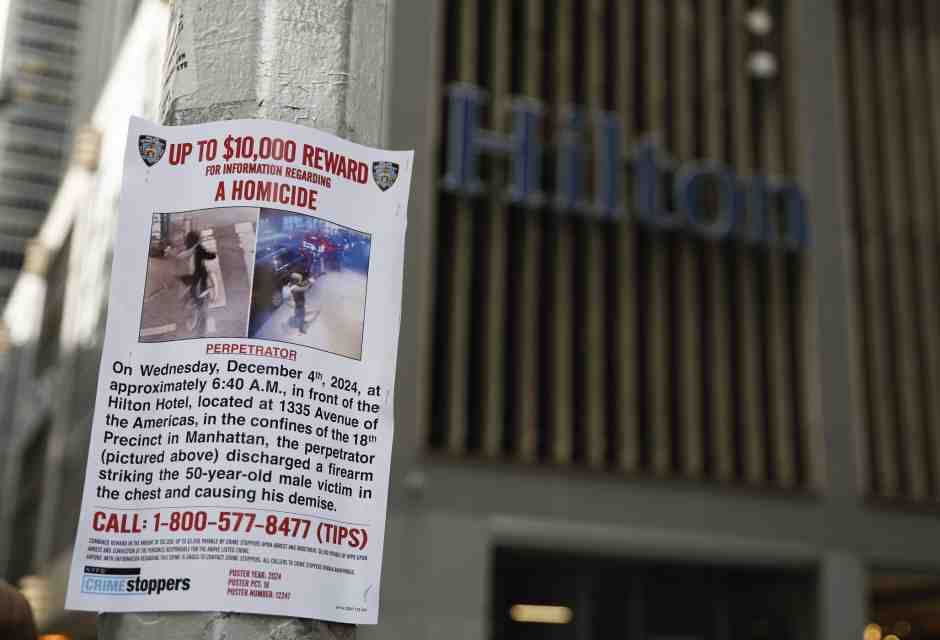 La taglia, la foto, il McDonald's. Così è stato preso il killer del ceo della United Healthcare