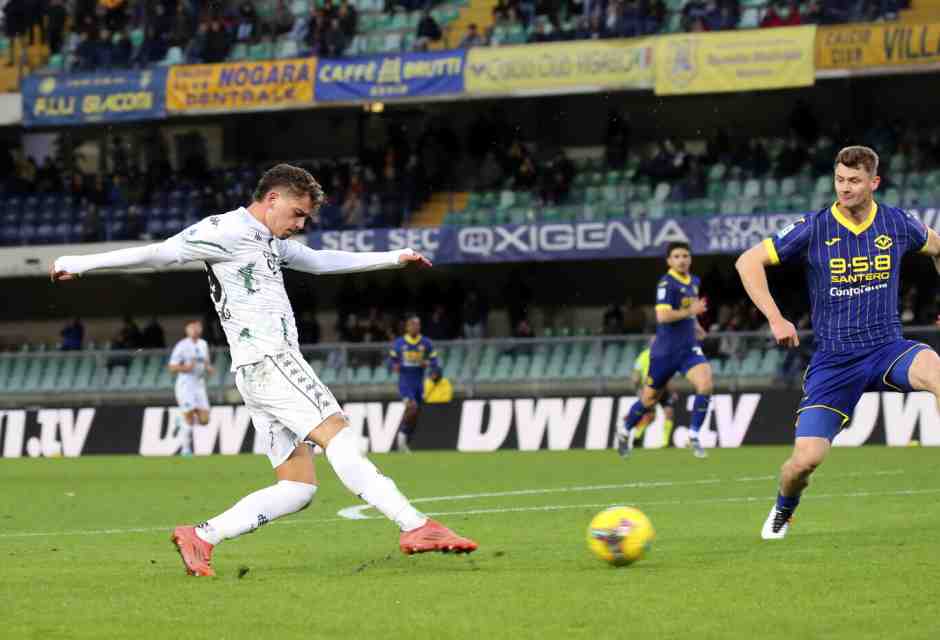 Sebastiano Esposito e i suoi fratelli. Rivincite, storie di provincia e altre quisquilie da Serie A