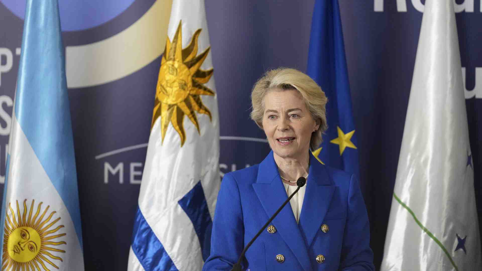 Von der Leyen tende una mano agli agricoltori