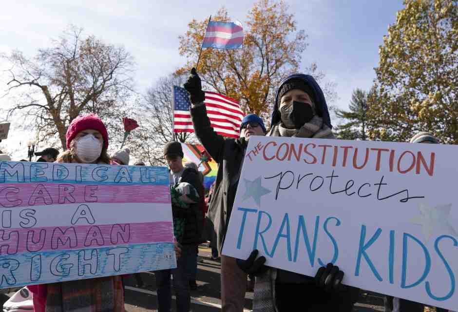 Pubertà bloccata. Transizioni di genere facili sì, il problema è poi tornare indietro. Storie americane