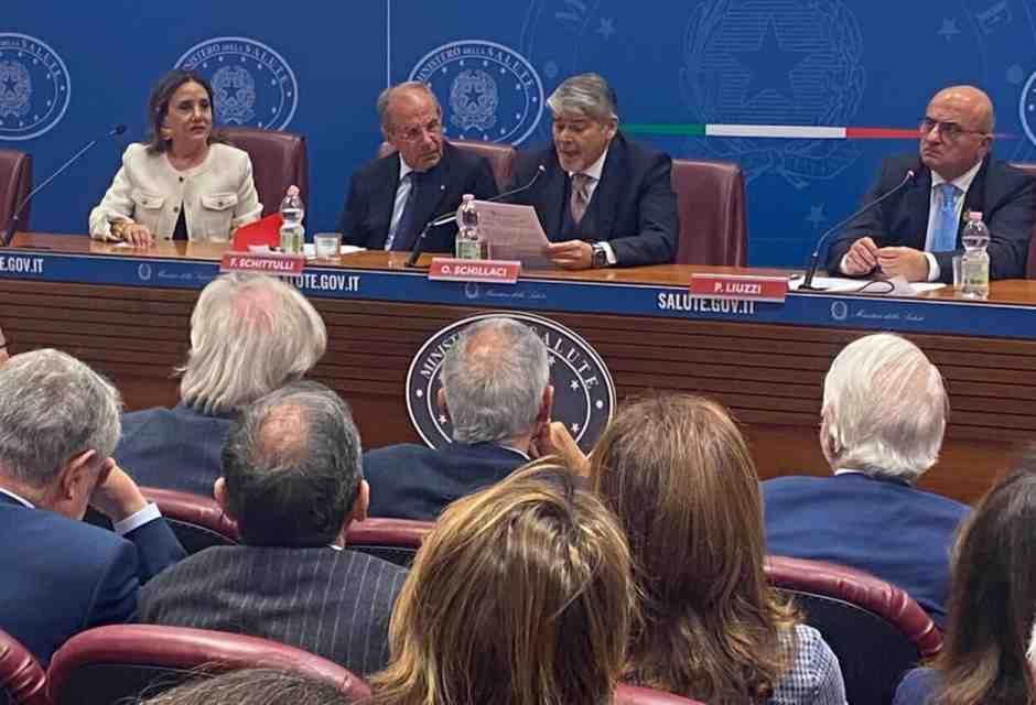 Un astrologo al ministero della Salute. La risposta della Lilt apre nuovi interrogativi