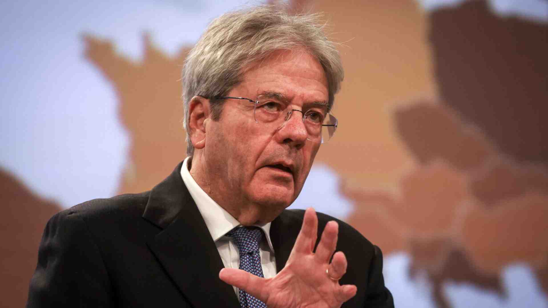 Meloni non si batte con ChatGPT. Parla Gentiloni