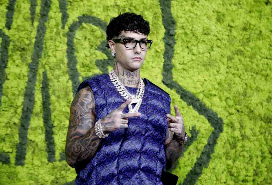 Il caso Tony Effe è un esempio di come il rap somigli sempre più a un film di Alberto Sordi