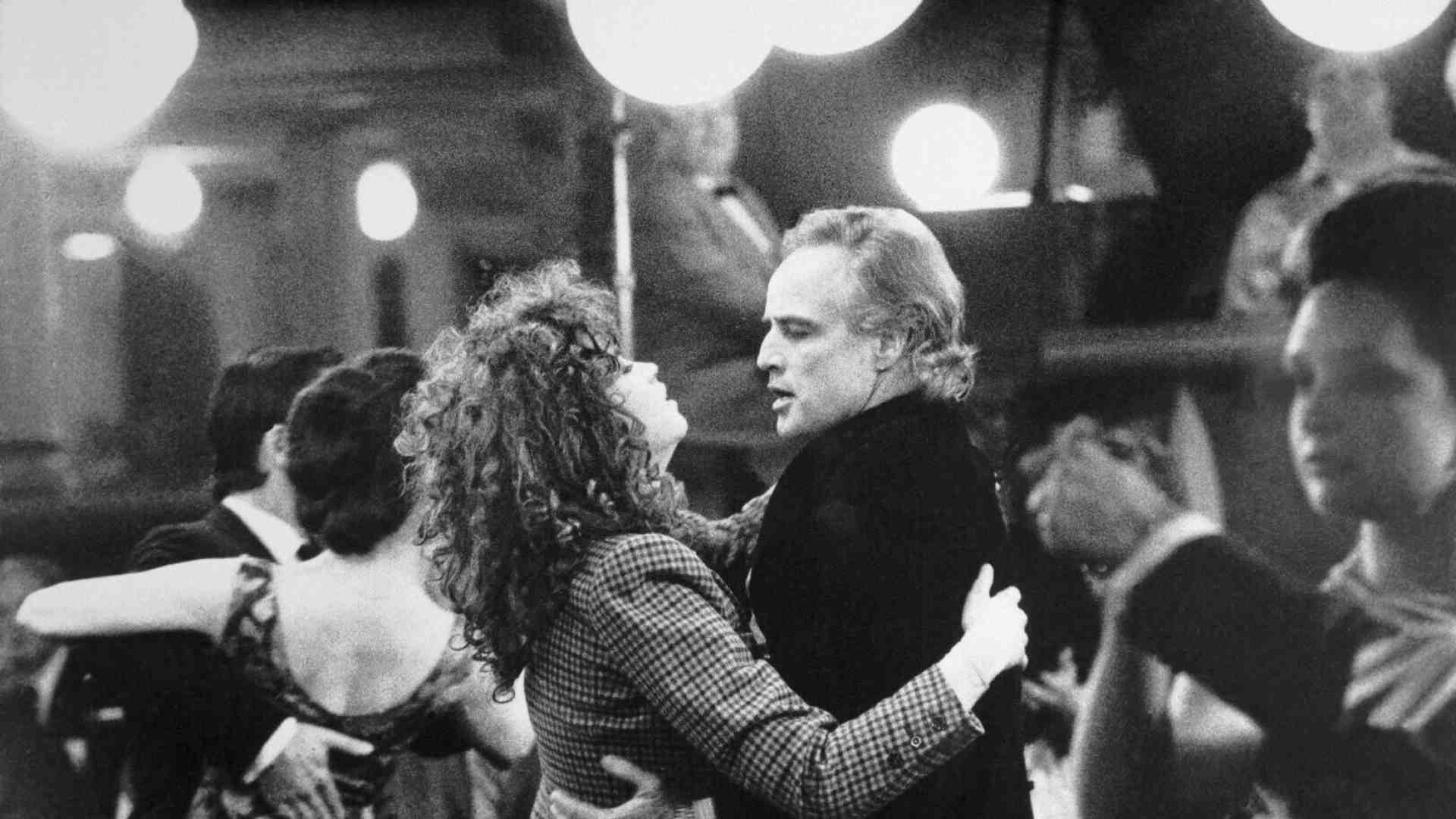 Niente più tango a Parigi. Dopo la censura di stato, il politicamente corretto