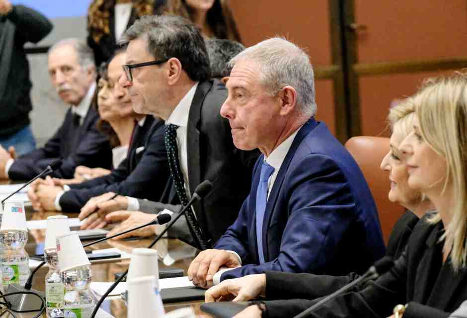 Stellantis si impegna per maggiori investimenti, buone notizie per gli stabilimenti italiani