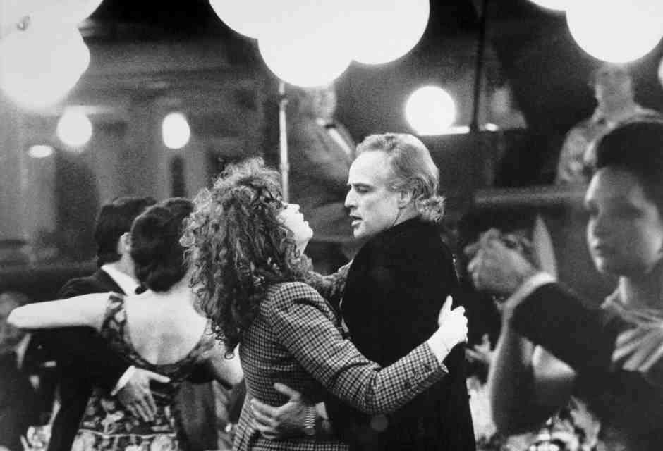 Niente più tango a Parigi. Dopo la censura di stato, il politicamente corretto