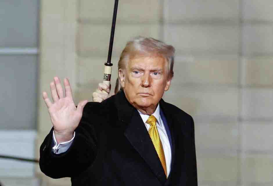 Donald Trump corregge la sua linea. Forse