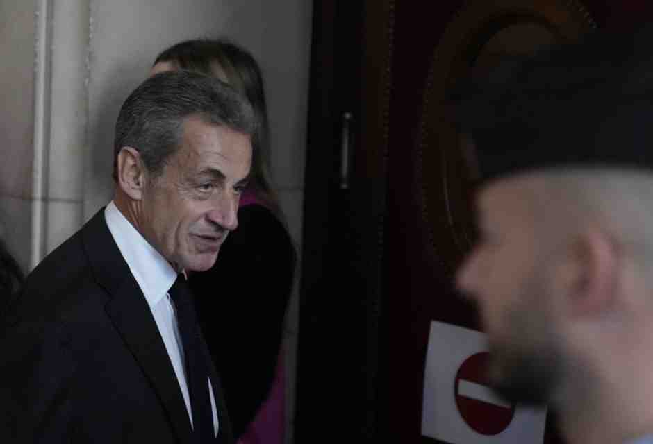 Confermata la condanna per lo “scandalo intercettazioni”, ma Sarkozy non molla