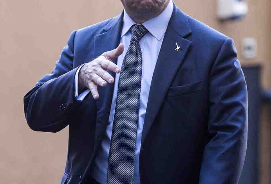 Il candido Candiani rovina la giornata a Meloni e offre spunti all'opposizione contro i treni di Salvini