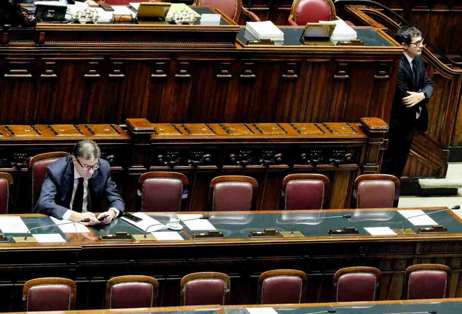 La manovra arriva alla Camera: oggi la fiducia, domani il voto finale