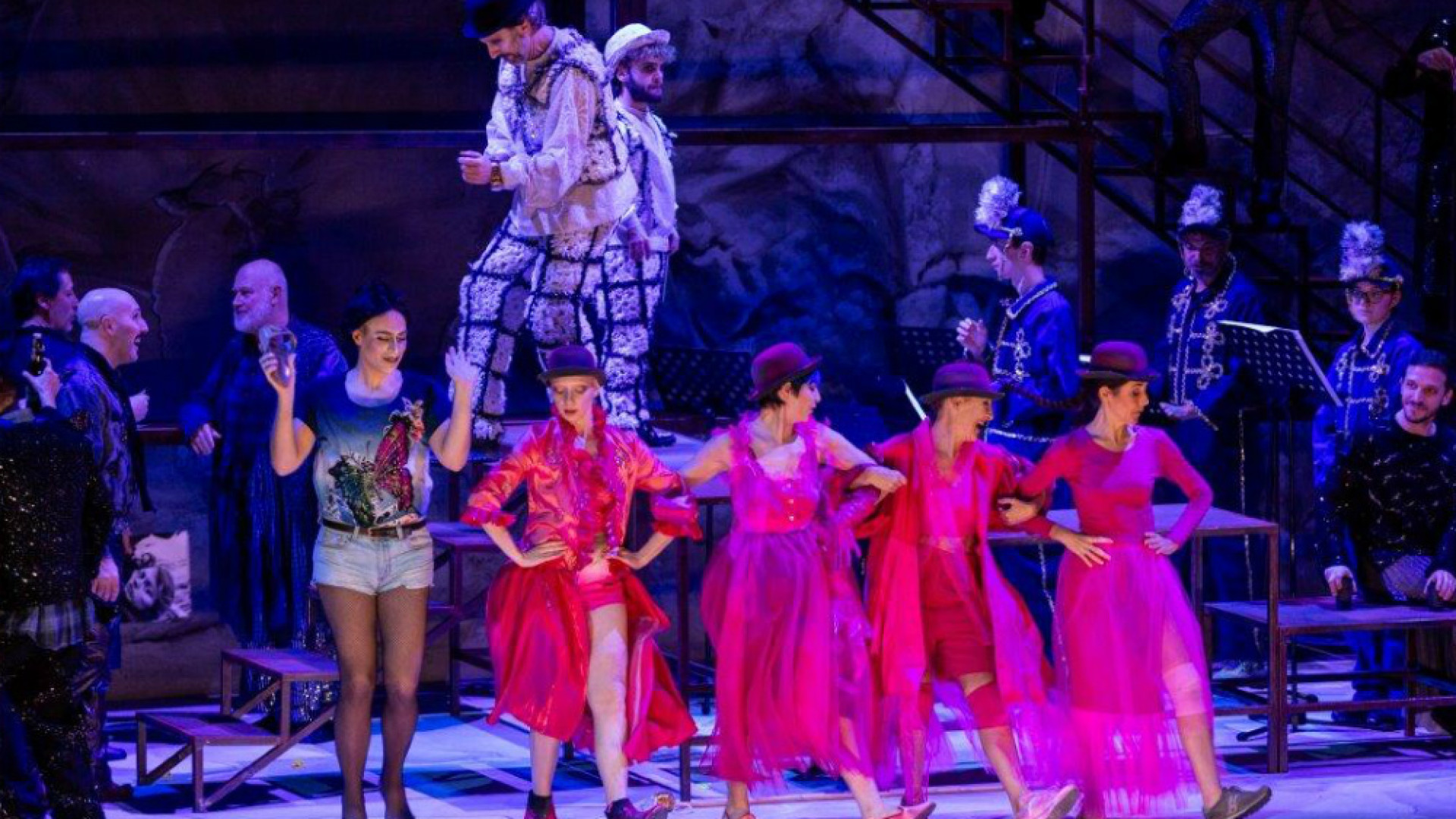 Come maschere danzanti