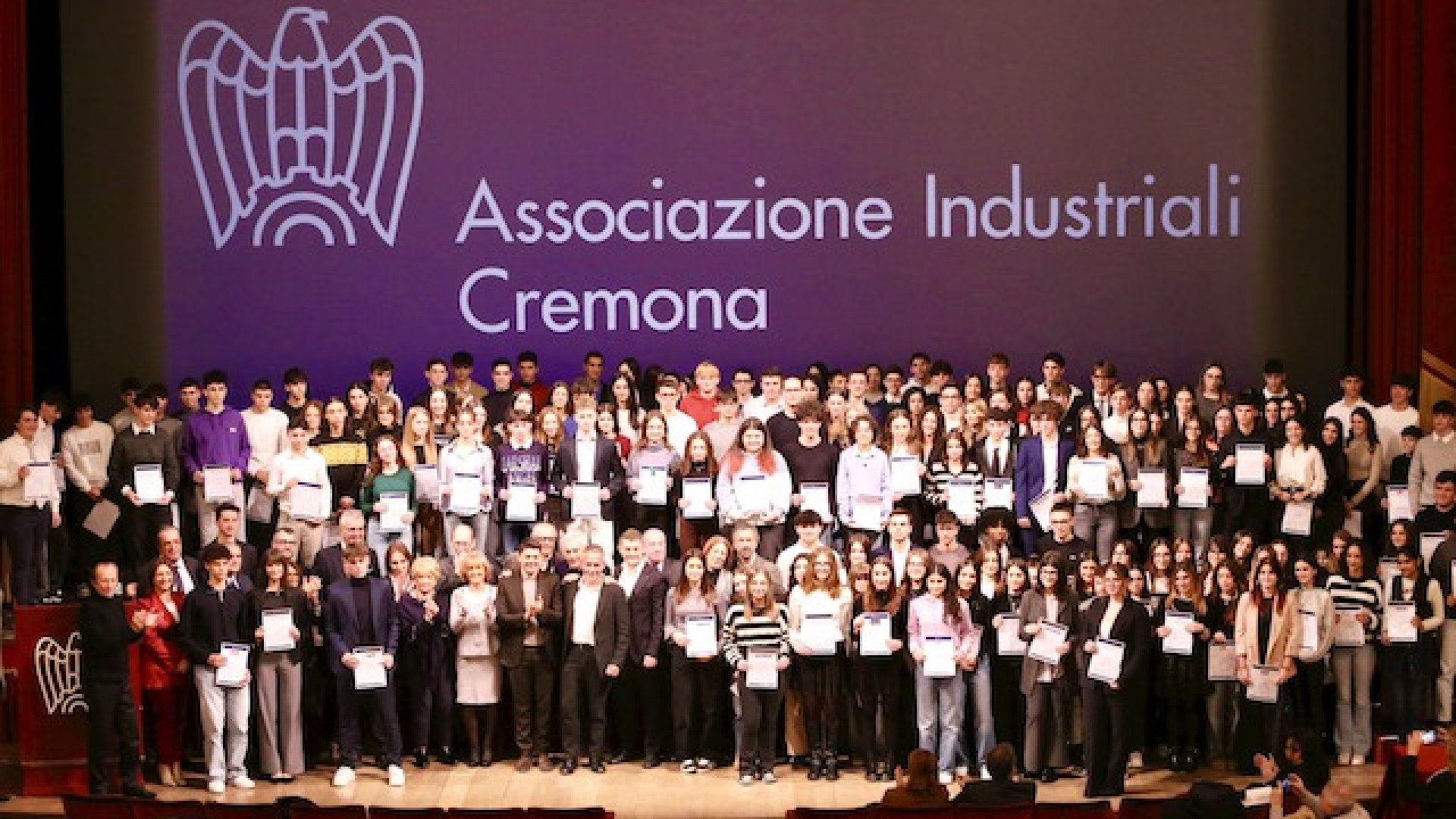 «L’Italia e Cremona hanno bisogno di voi. Pensiamo al futuro»