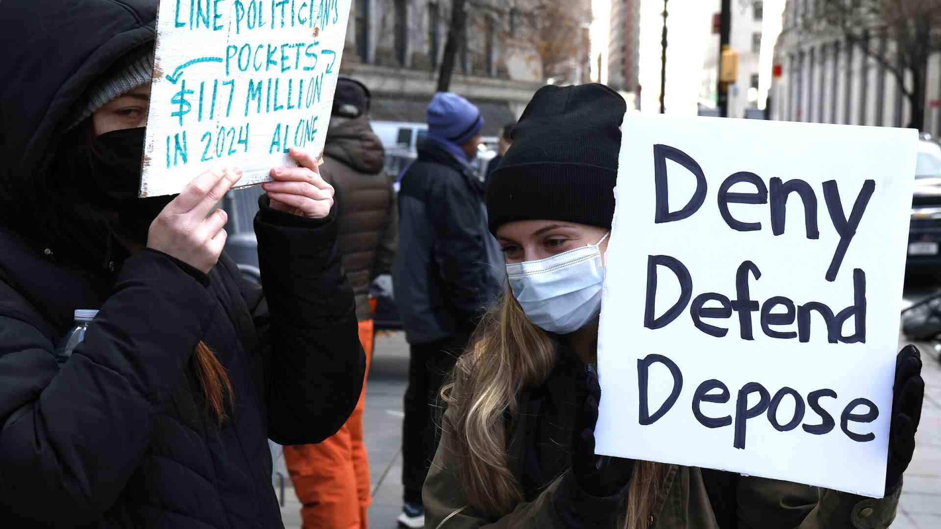 Dietro il killer Mangione. La pazza sanità americana