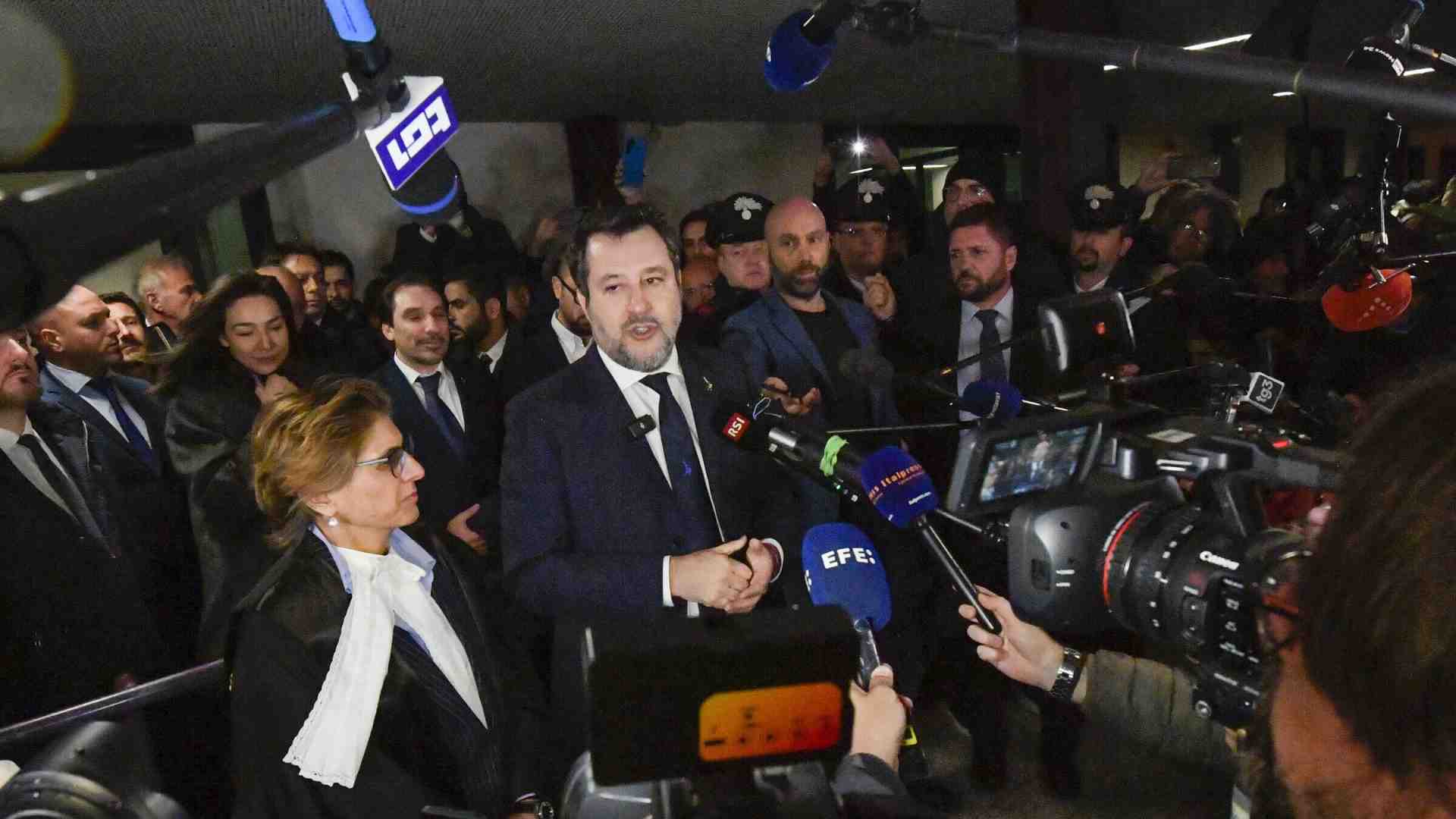 Salvini è assolto, il salvinismo no. Il processo che conta, sul trucismo, è quello politico