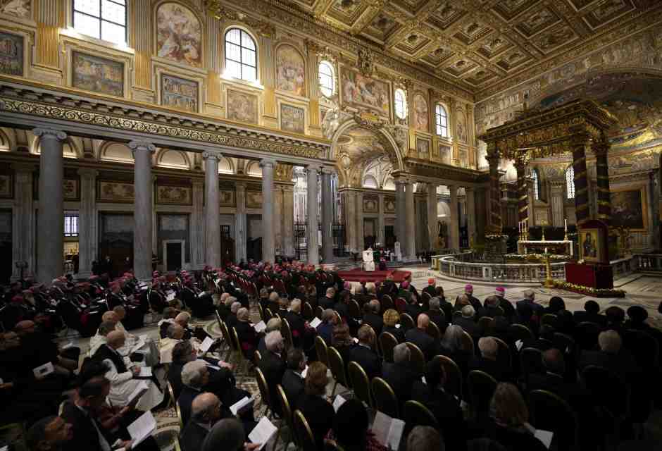L’uomo che prega Dio, il destino o i suoi simili ammette la sua povertà