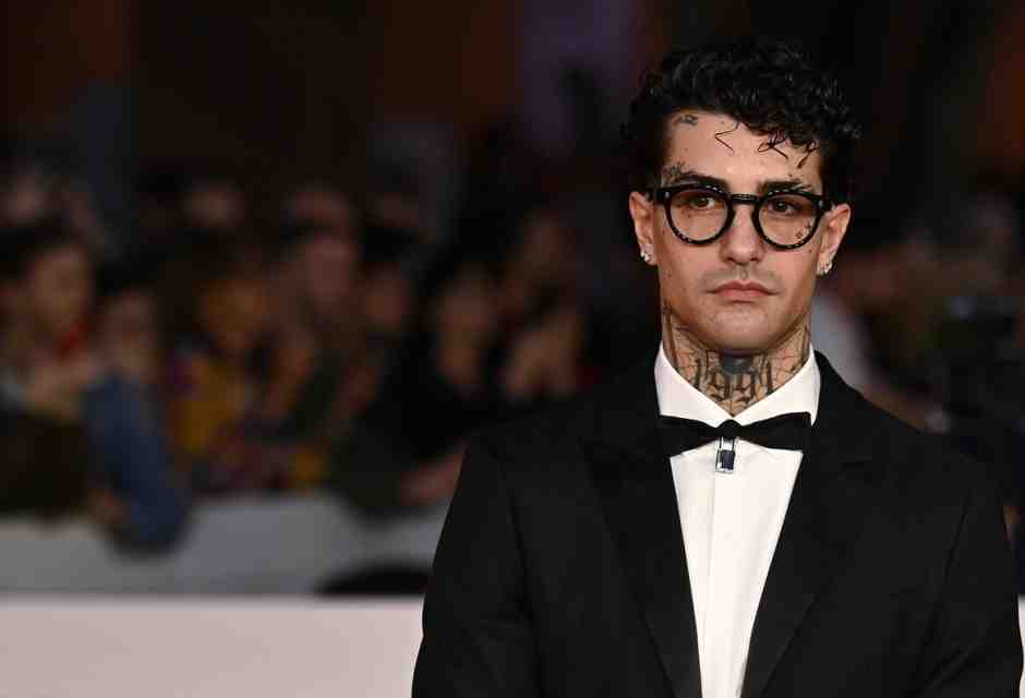 Tilt Tony Effe: “Un errore sceglierlo e poi censurarlo”, dice Anna Paola Concia