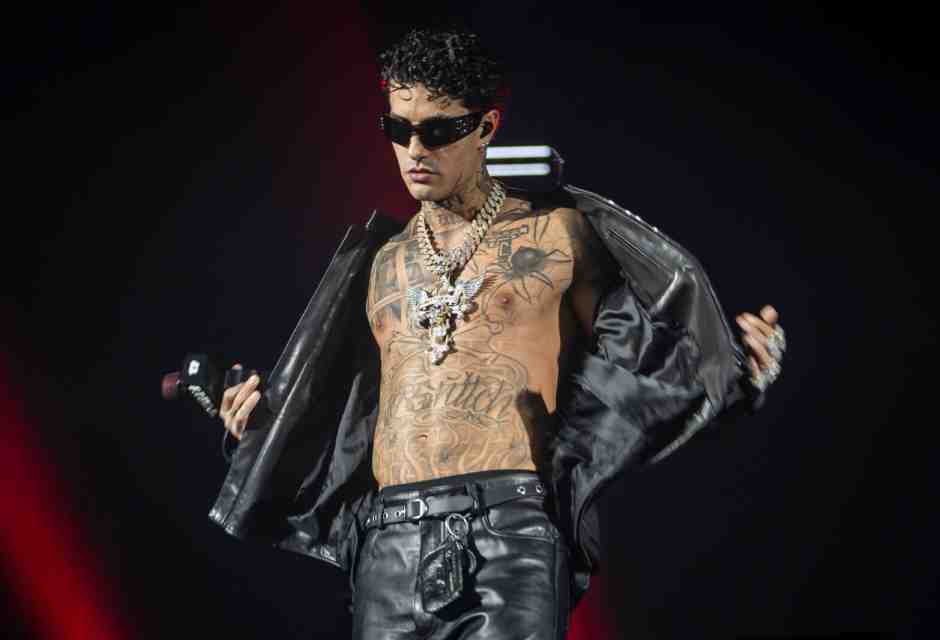 Il diavolo veste Tony. Il trapper romano e il caso del concerto di Capodanno