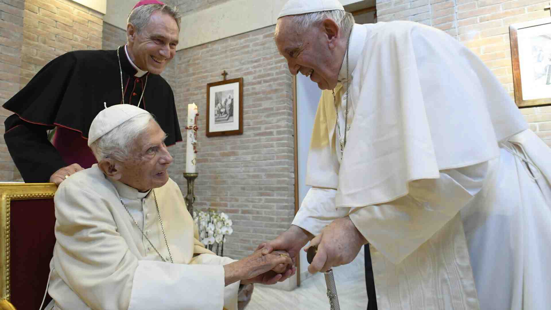 La luce che ha in pugno la vittoria finale: il Natale secondo Ratzinger