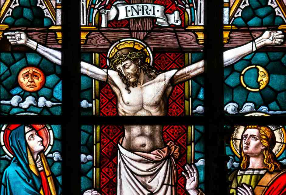 Il mistero del Natale: Dio che si fa fragile corpo per abbracciare la nostra fragilità