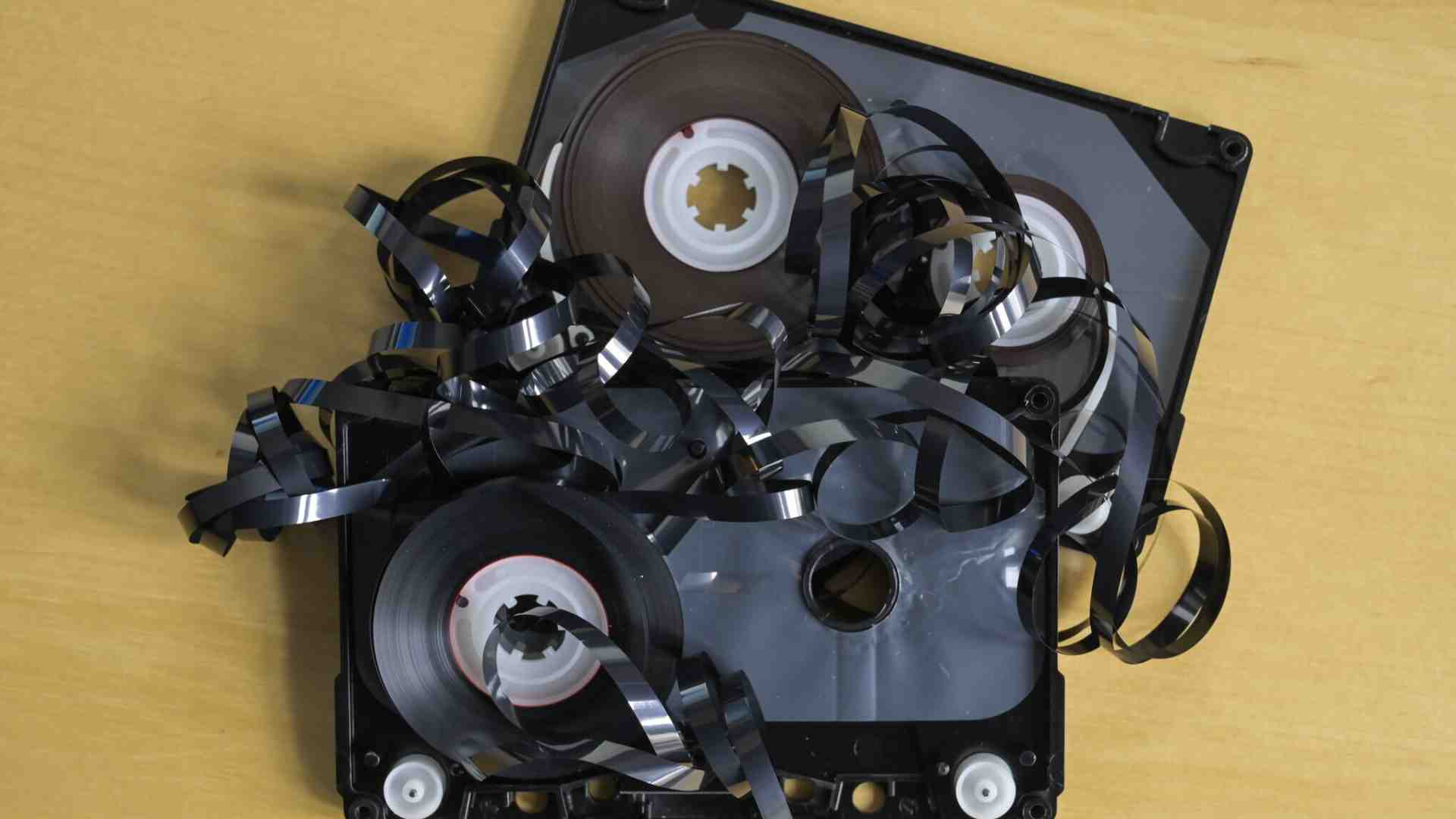 L’epopea di Harpo’s Record e il coraggio di pubblicare cassette brutte diventate icone