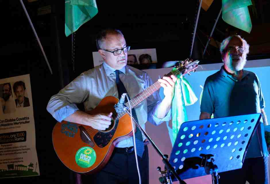 Il concertone di Capodanno a Roma diventa una sagra. Il Campidoglio sconta l'effetto Tony Effe