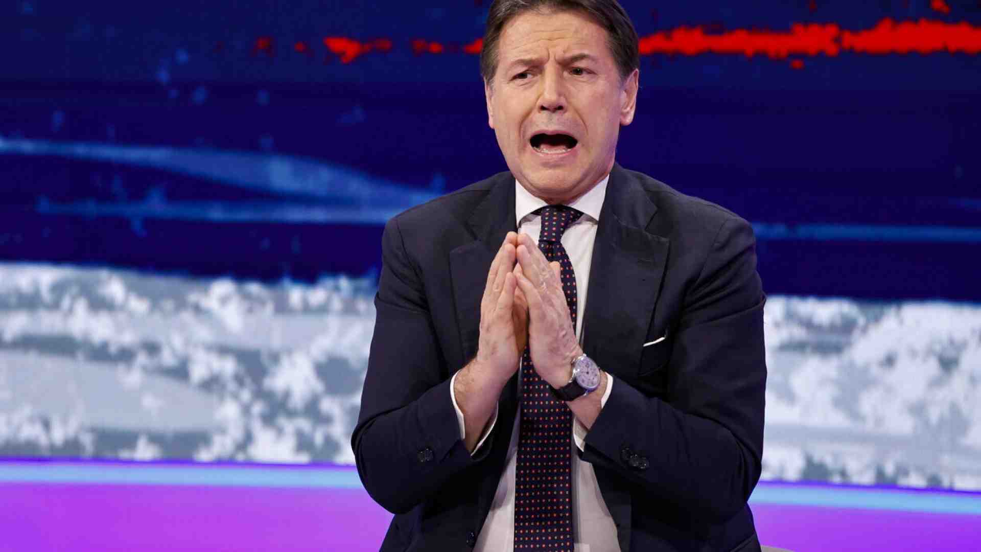 Perché l'onorevole Giuseppe Conte le spara sempre oggi invece che domani