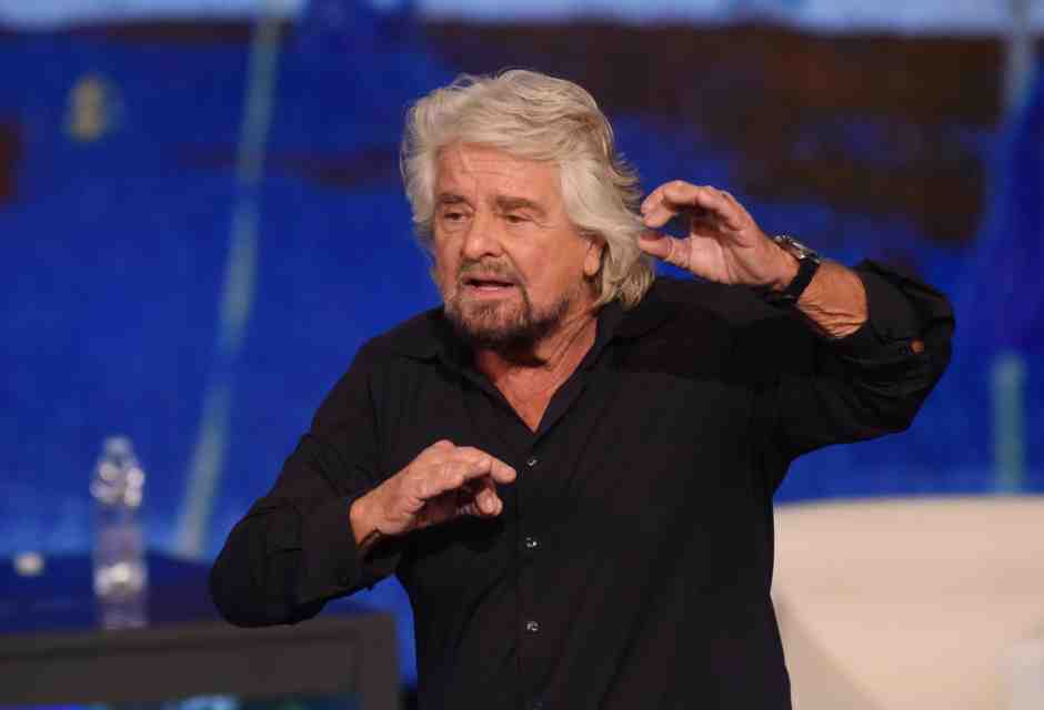Dal qualunquismo del Novecento alla parabola parallela di Beppe Grillo