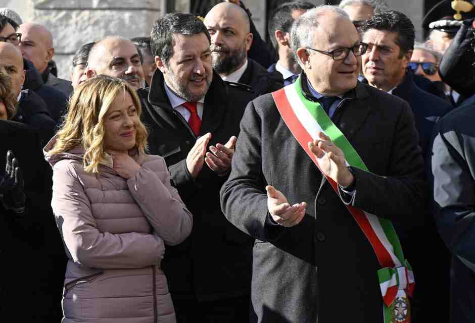 Di lotta e di governo. Il doppio registro di FdI e Meloni su Gualtieri e Giubileo