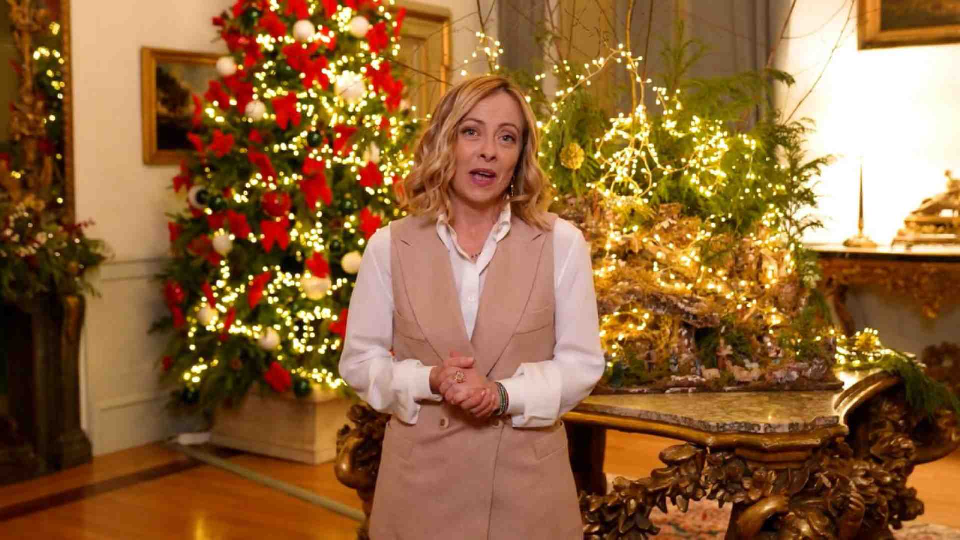 Avanti Meloni. Benzinai indietro tutta