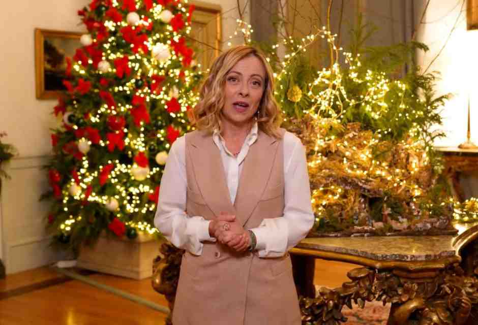 Avanti Meloni. Benzinai indietro tutta