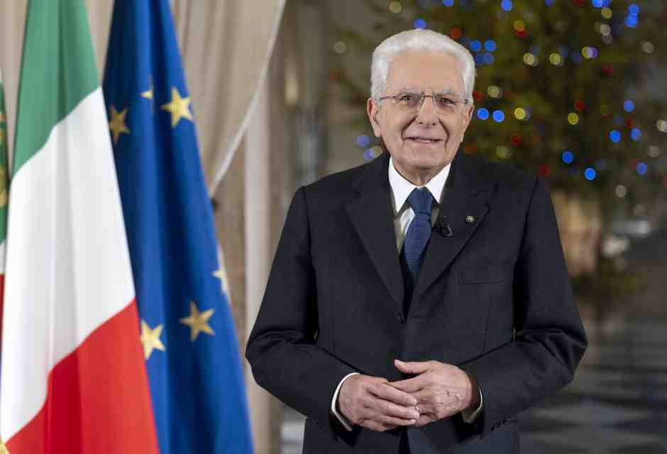Pace, speranza, patriottismo. E soprattutto mediazioni. Come leggere, senza retorica, il discorso di Mattarella