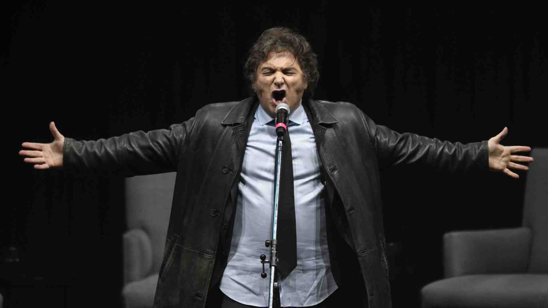 Il governo Meloni prenda appunti dal piano di Milei sul nucleare