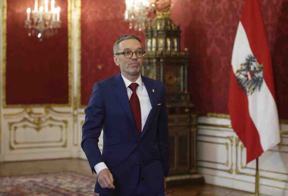 L’Austria all’estrema destra: il leader della Fpö Kickl ha l’incarico di formare il governo