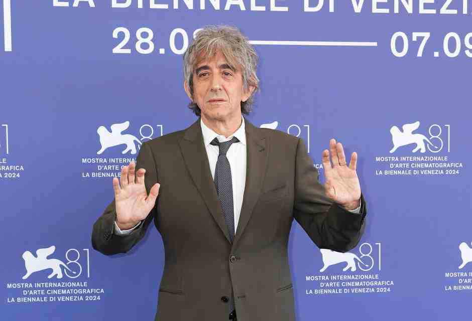 Sergio Rubini: "Grasso stronca la mia serie su Leopardi, ma sbaglia. Le serie Rai fanno servizio pubblico"