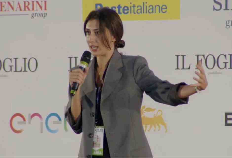 Il discorso di Cecilia Sala su Khamenei alla festa del Foglio, a ottobre