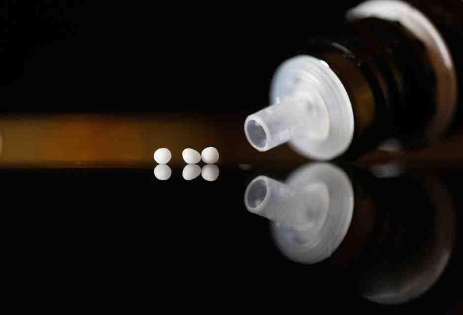 La pericolosa ambiguità dei rimedi omeopatici. Il caso del bimbo morto per otite