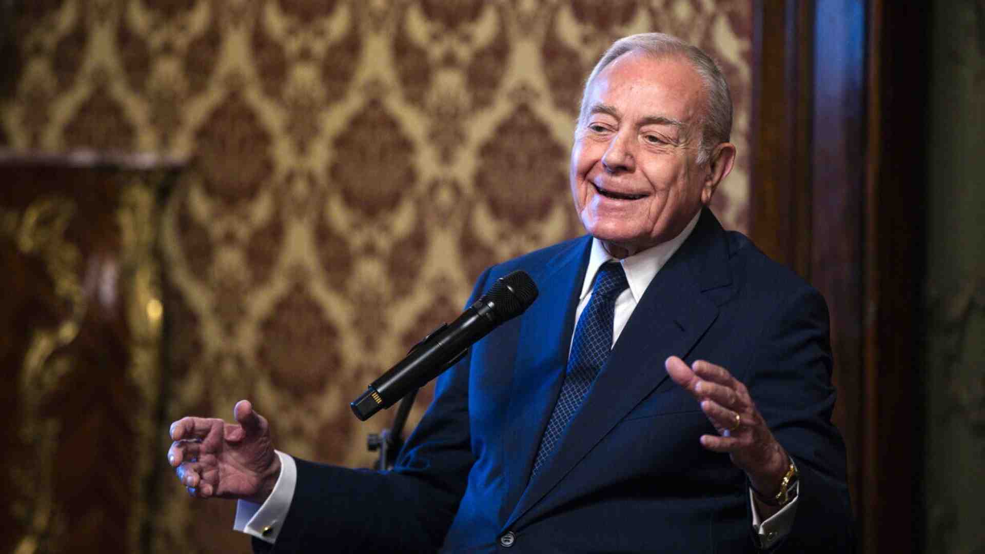 Un asse di Meloni con Mattarella contro il trumpismo in Europa. Il dopo Sala per Gianni Letta